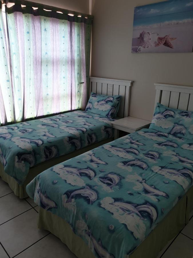 Topanga Holiday Home Uvongo Beach Extérieur photo